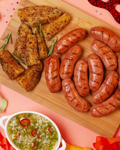 Linguiça-Toscana-com-Mix-de-Batata-doce-e-Vinagrete-Picante-de-Pimentão-Verde