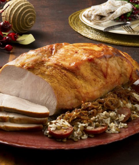 Pernil Temperado Aurora e Arroz com Lentilhas e Calabresa